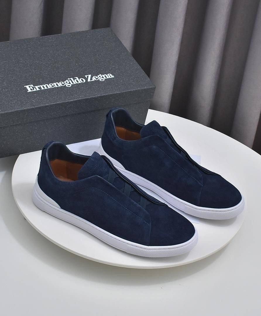 мужские замшевые кеды ermenegildo zegna 2026 синие с белой подошвой,мужские кроссовки ermenegildo zegna triple stitch navy,кеды замшевые синие ermanegilo zegna,zegna мужские кроссовки triple stitch -