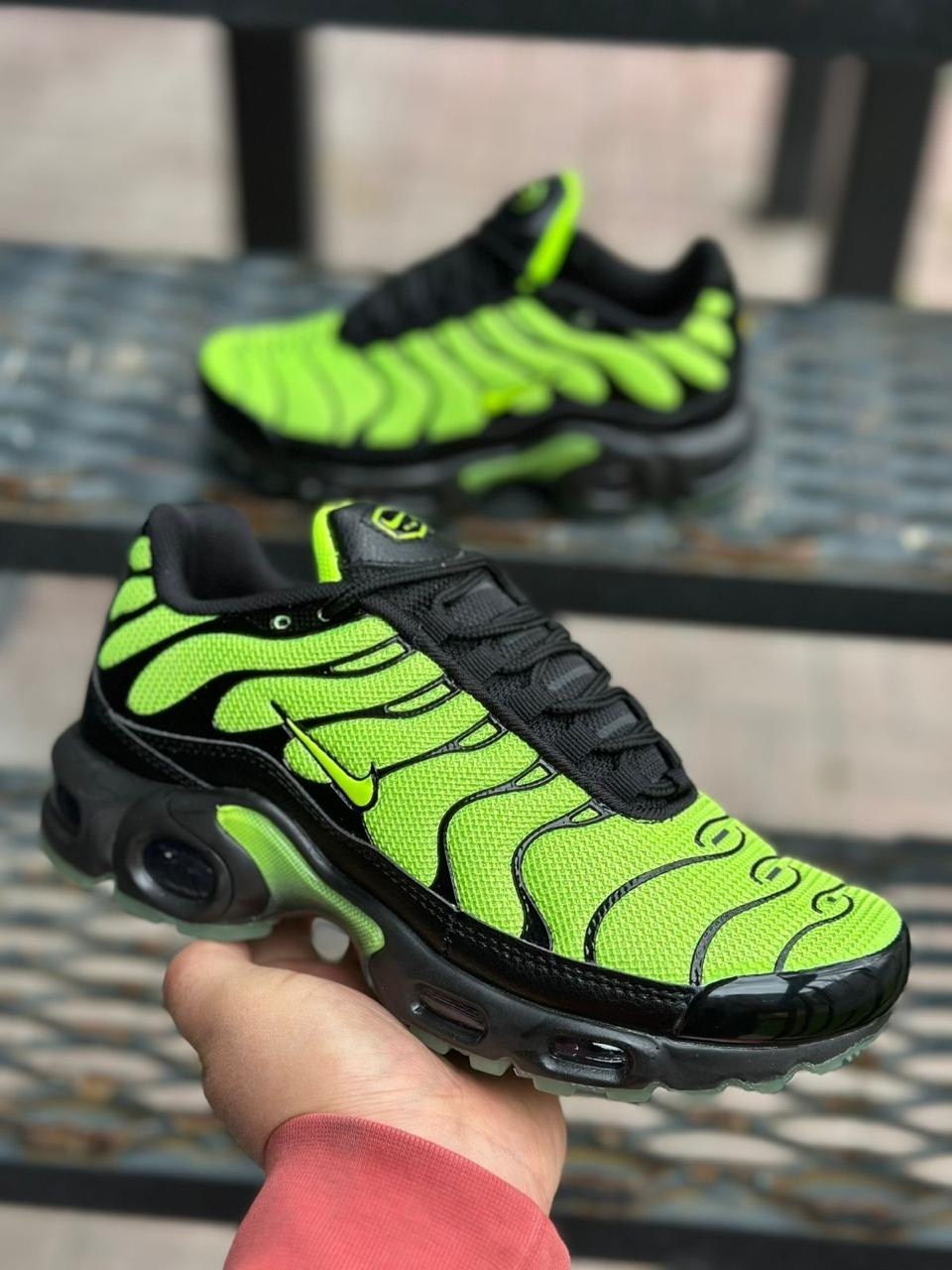 кроссовки nike air max plus tn,найк тн плюс фиолетовые,nike air max plus tn,кроссовки,мужские кроссовки nike air max tn plus