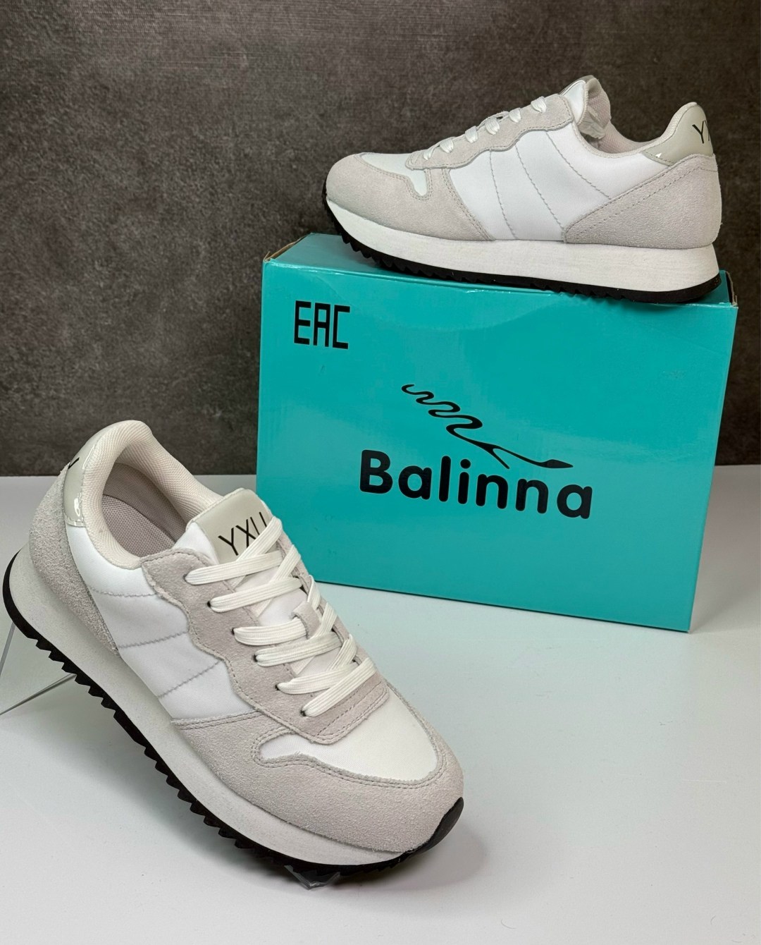 ,кроссовки женскиe,кроссовки модные,кроссовки женщины,повседневные кроссовки