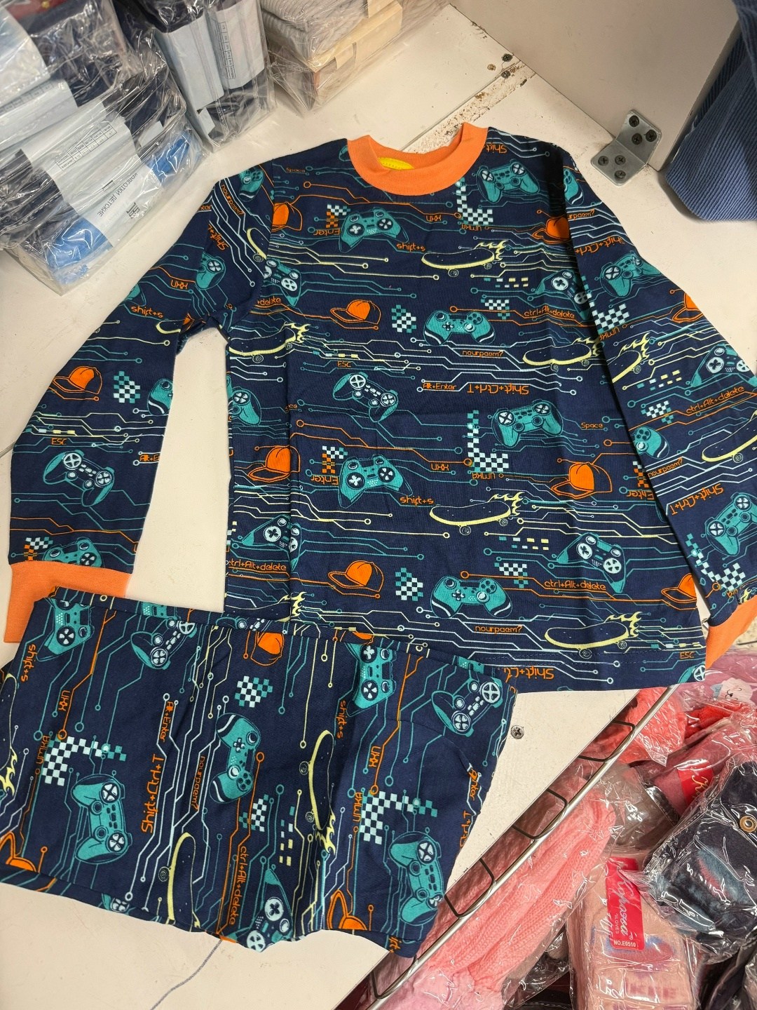 пижама для мальчика,пижама детская,пижама серая,стильная пижама,пижам