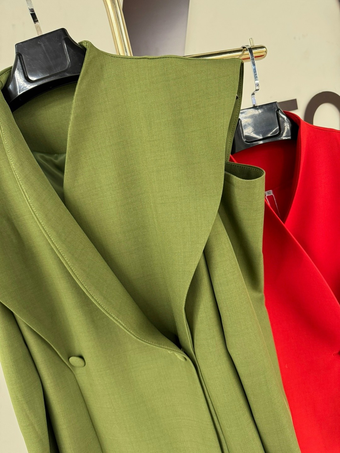 платье пиджак красное,платье пиджак,красное пальто,красное пальто женское,костюм