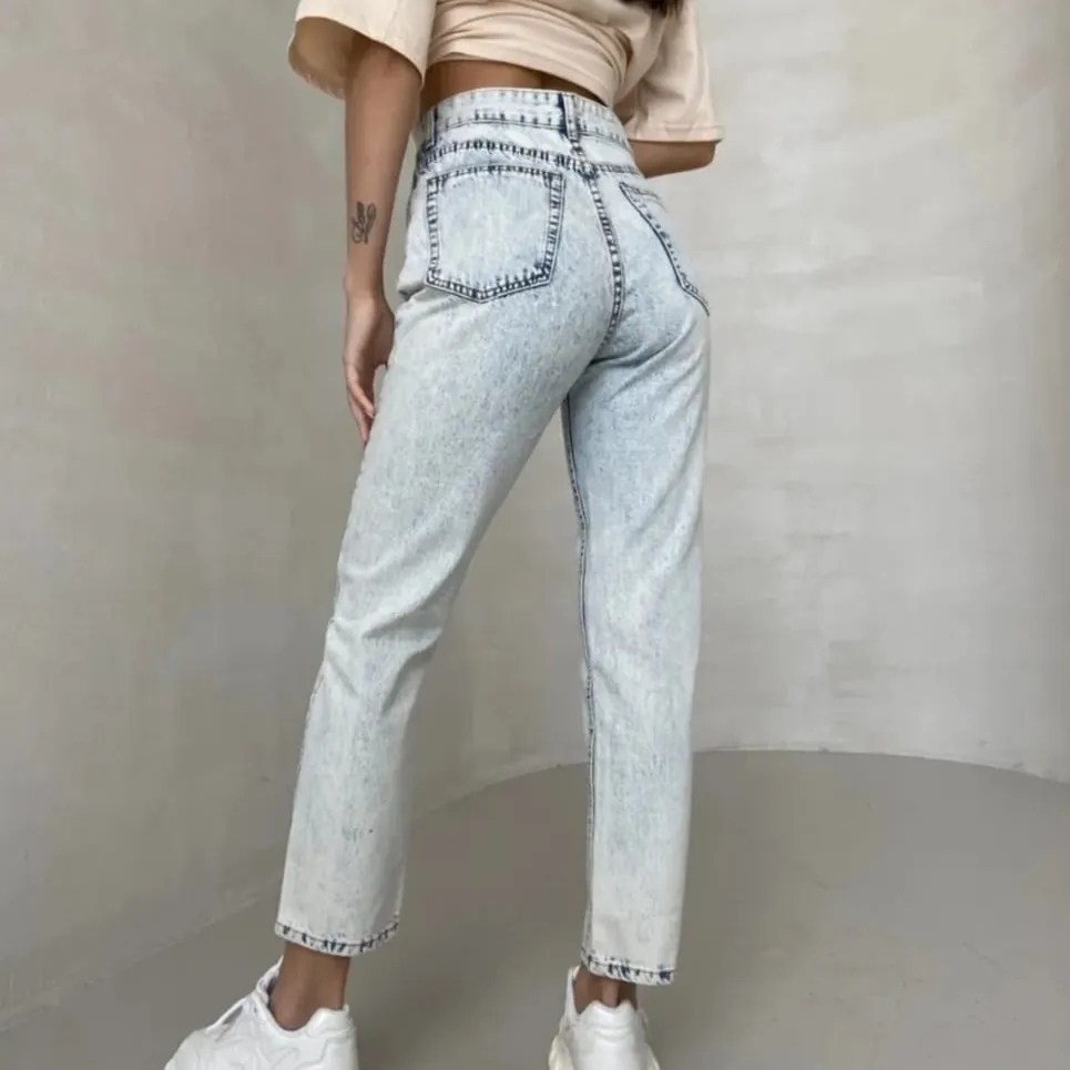 джинсы женские,джинсы мом,джинсы,джинсы бананы женские голубые,модные джинсы