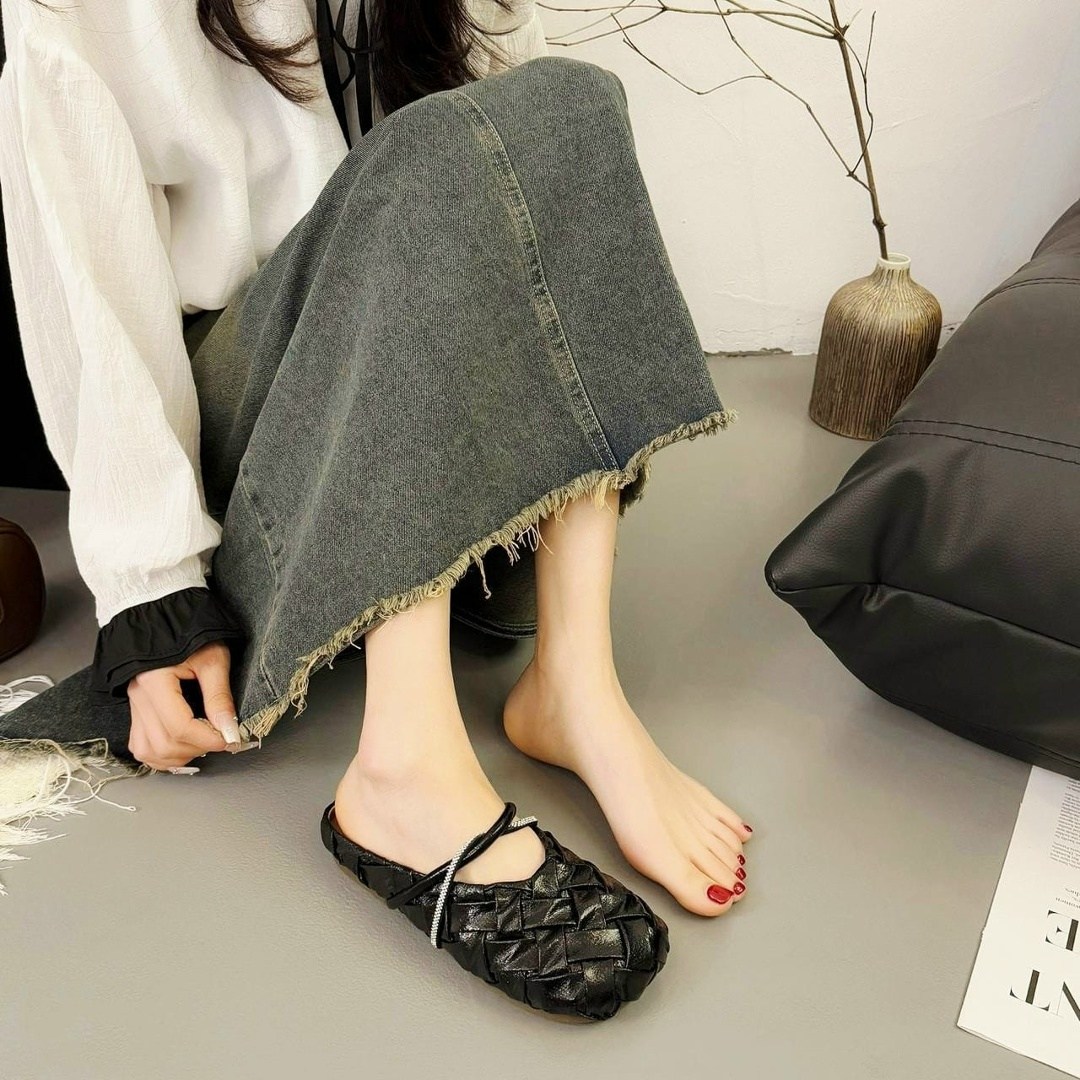 ,тапочки модные,шлепанцы женские,мюли женские,туфли на плоской подошве