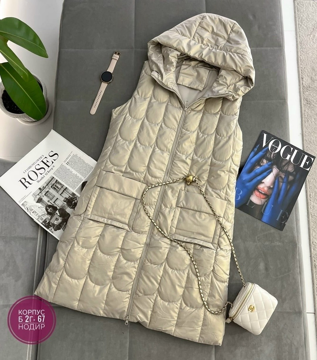 жилетка безрукавка,безрукавка с капюшоном,жилет женский,жилет,жилетка