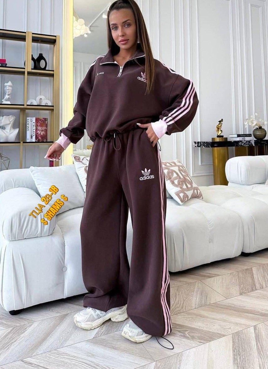 женский спортивный костюм adidas,костюм спортивный женский,спортивный костюм,стильный костюм с лампасами,адидас костюм женский