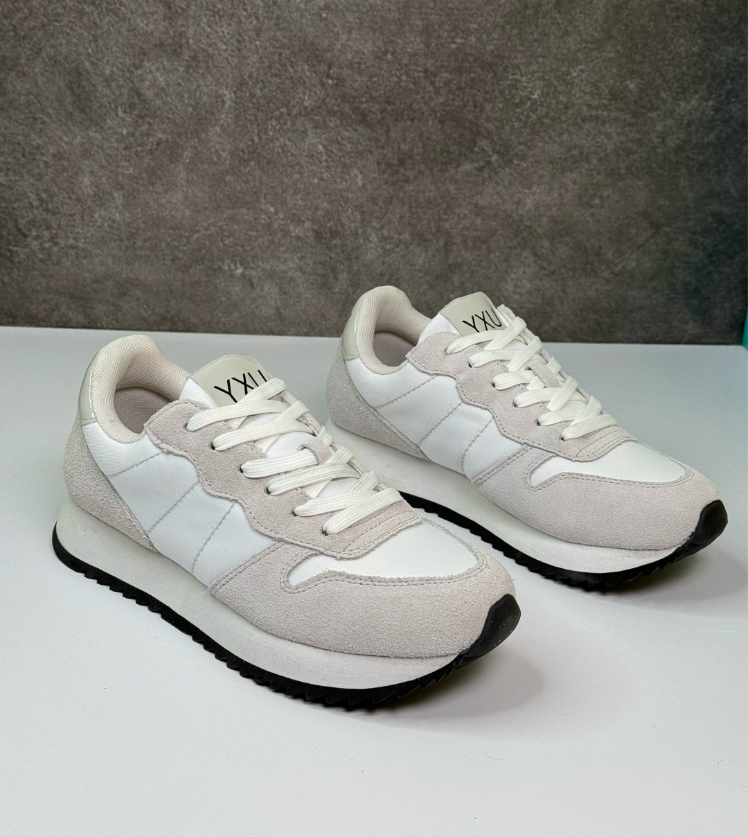 ,кроссовки женскиe,кроссовки модные,кроссовки женщины,повседневные кроссовки