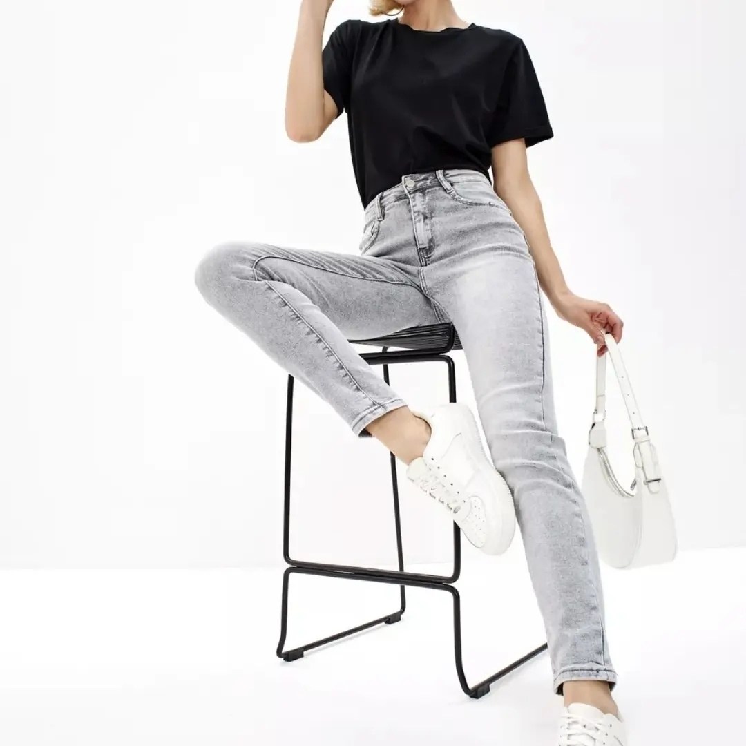 джинсы женские,джинсы мом,джинсы,джинсы бананы женские голубые,модные джинсы