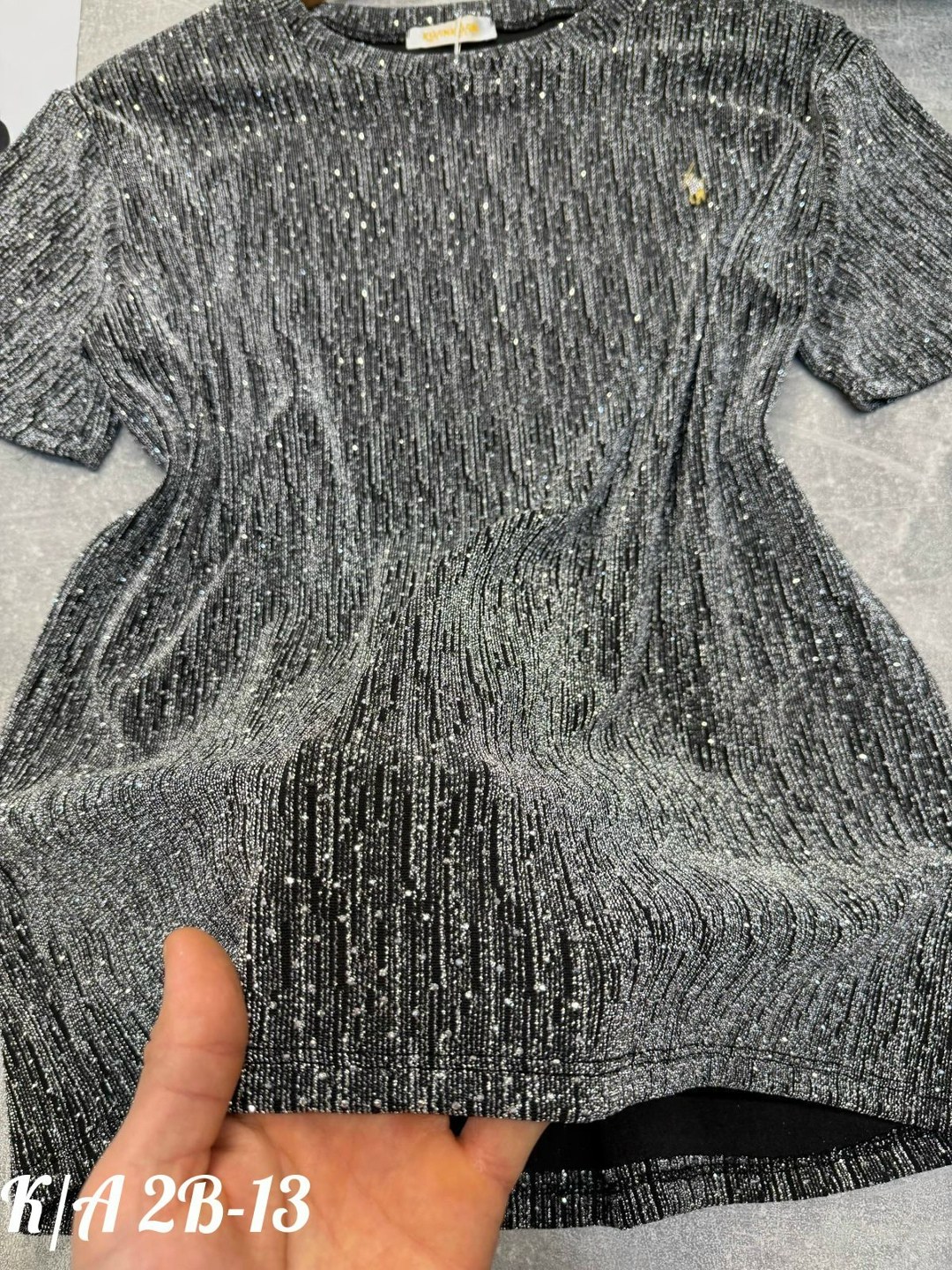 золотой люрекс,джемпер с пайетками,свитер с пайетками,вязание с пайетками,вязаное платье с люрексом