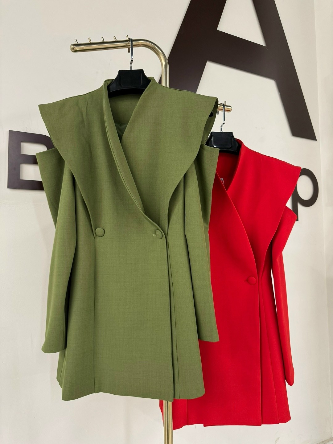 платье пиджак красное,платье пиджак,красное пальто,красное пальто женское,костюм
