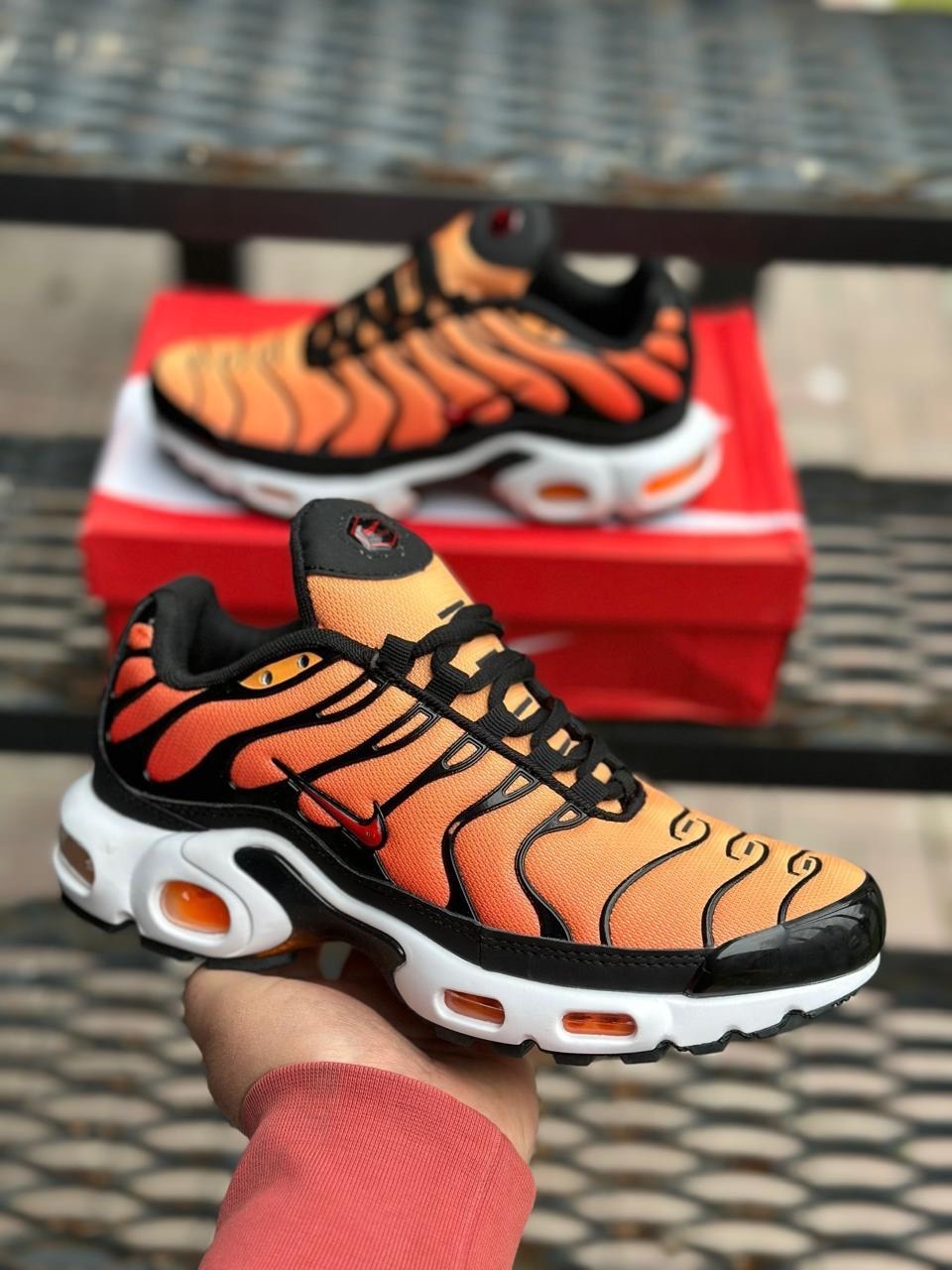 кроссовки nike air max plus tn,найк тн плюс фиолетовые,nike air max plus tn,кроссовки,мужские кроссовки nike air max tn plus