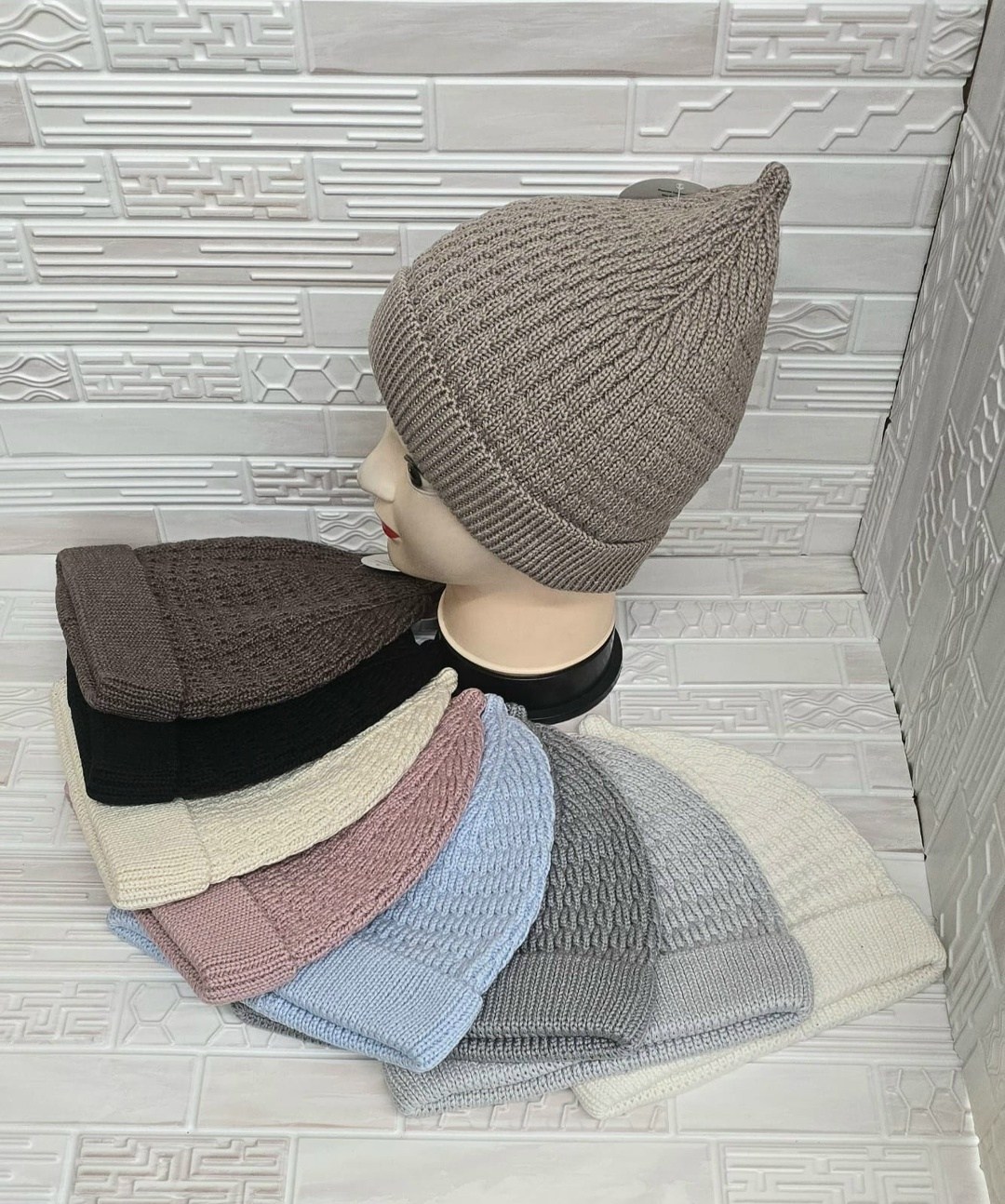 шапка,шапка бини,шапка женская,вязаная женская шапка,вязаная шапка