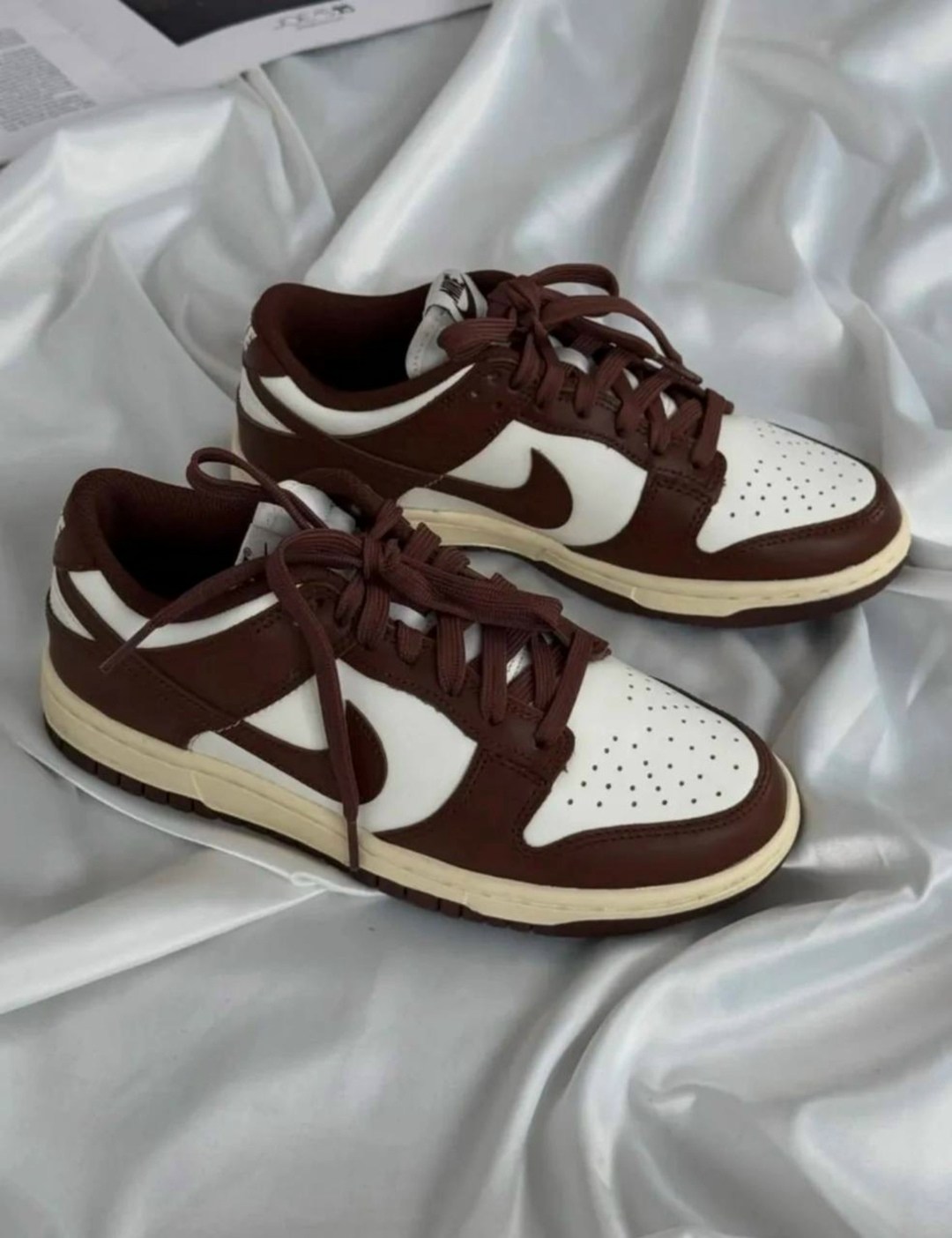 трендовые кроссовки,nike sb dunk low кроссовки,кроссовки nike dunk low,коричневые кроссовки,кроссовки женские nike