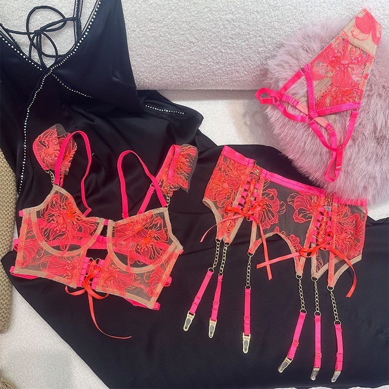 нижнего белья комплект,комплект белья с поясом,нижнее женское белье,красивое нижнее белье,сексуальное нижнее белье комплект