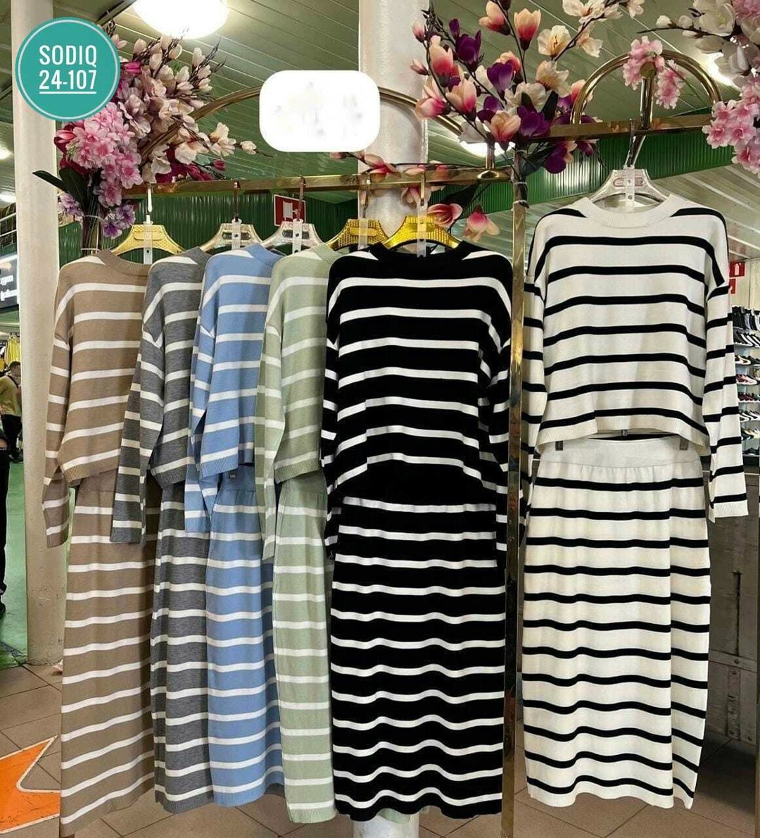 костюм трикотажный с юбкой,трикотажный костюм с юбкой "тысяча столиц",костюм юбка и кофта,костюм женский с юбкой трикотажный,костюм с юбкой