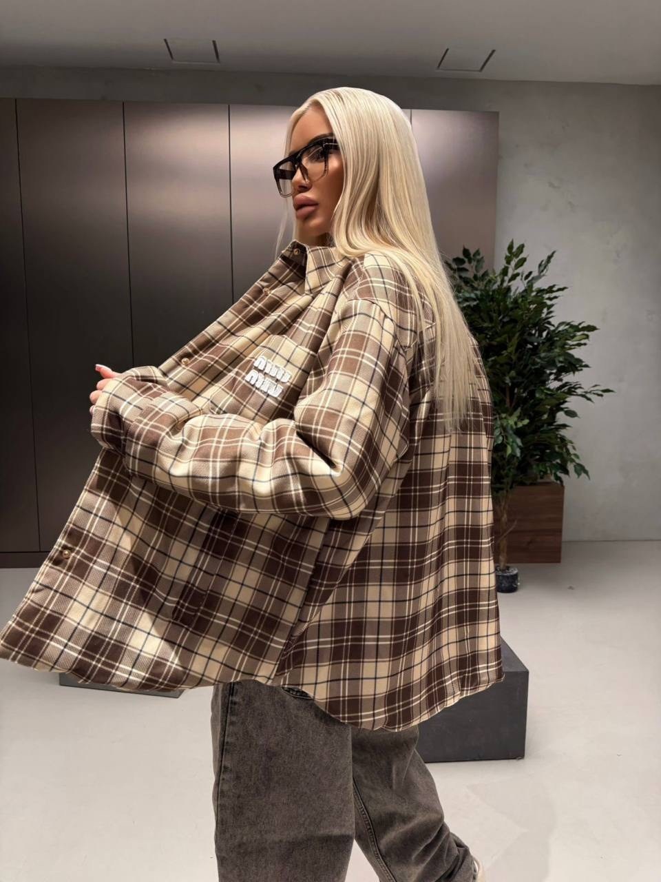 рубашка в клетку летняя оверсайз lee uliana,рубашка классическая в клетку оверсайз la fashion,рубашка в клетку оверсайз lee uliana,рубашка в клетку оверсайз женская,рубашка коричневая в клетку оверсай