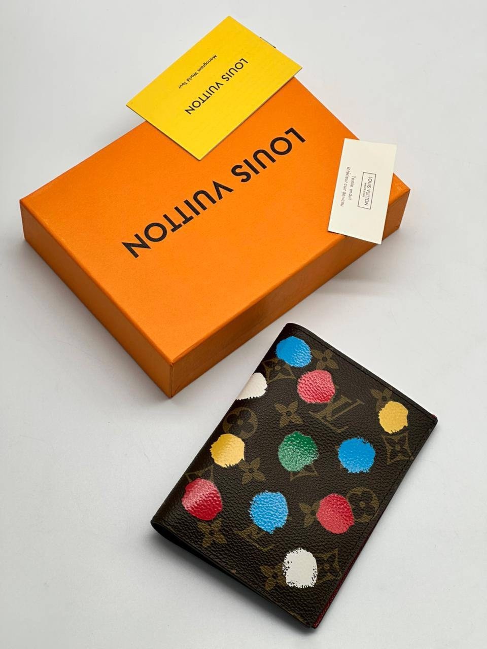 обложка на паспорт louis vuitton,обложка для паспорта луи виттон,чехол на паспорт луи виттон,обложка на паспорт louis vuitton оригинал,кожаная обложка для паспорта louis vuitton