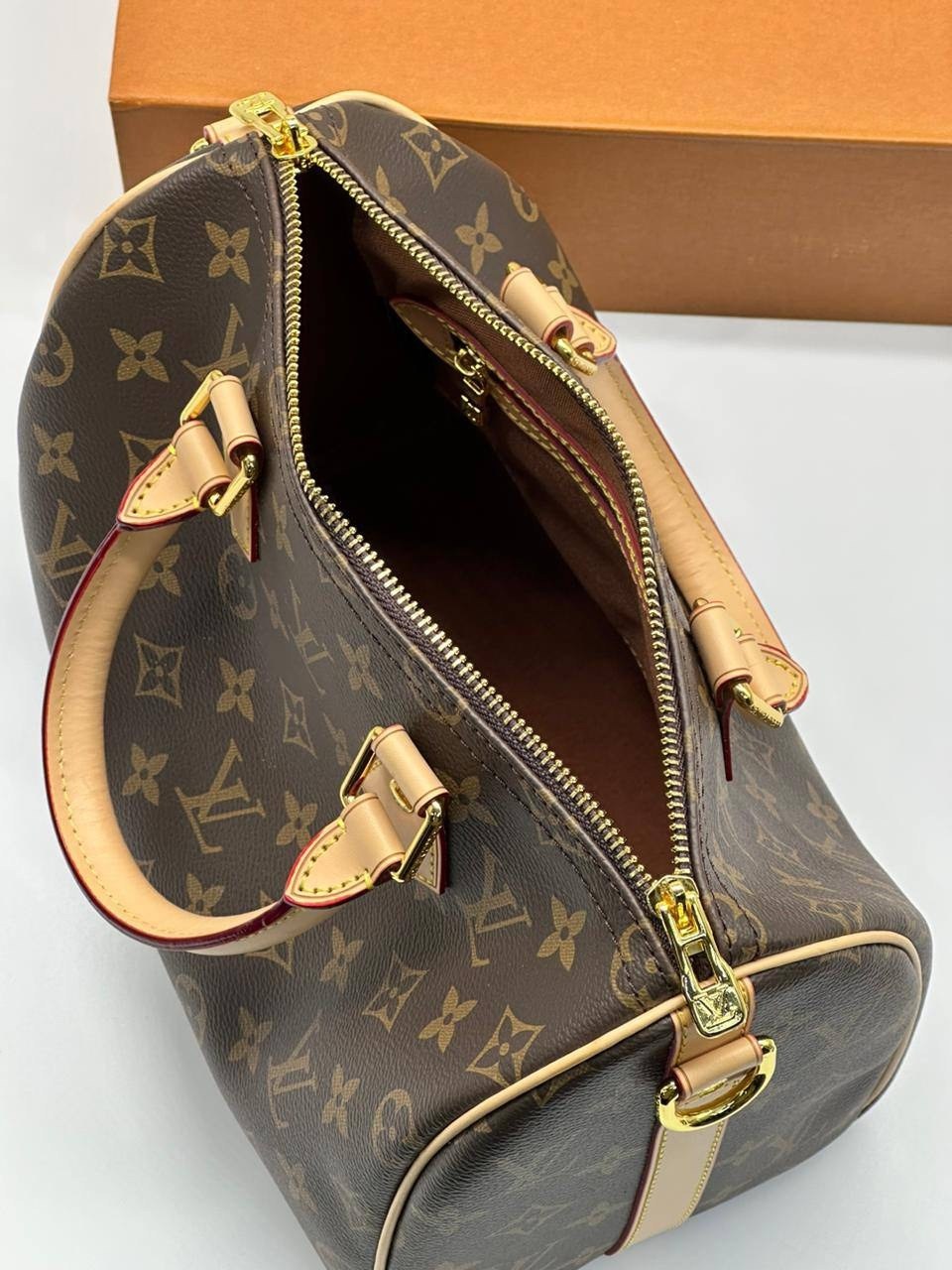 louis vuitton ремень упаковка,подарочная коробка louis vuitton,louis vuitton bag,louis vuitton monogram,louis vuitton коробка оригинал оранжевый