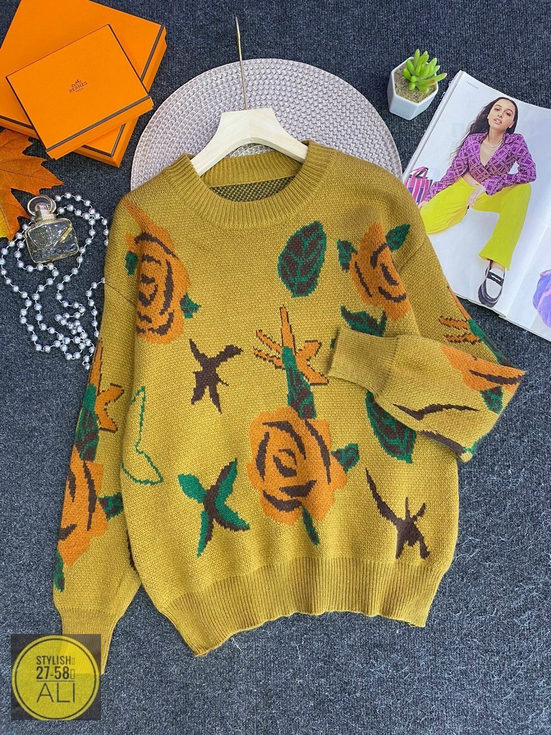 свитер с вышитыми цветами,свитер с вышивкой,свитер с цветочной вышивкой,свитер с цветами,женские вязаные свитера