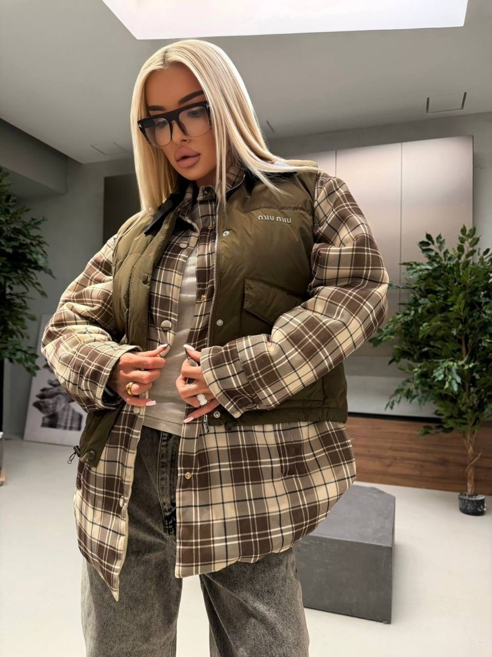 куртка в клетку женская,женская утеплённая куртка в клетку miu miu premium,куртка в клетку,модные образы
