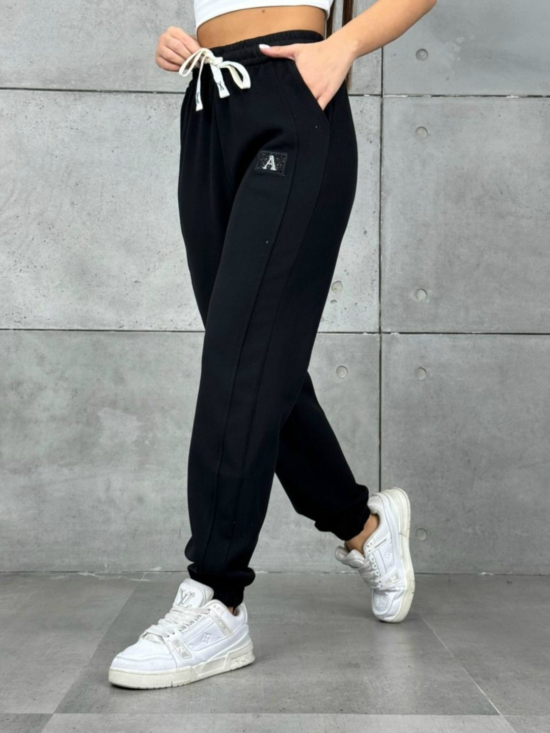 женские спортивные брюки,штаны женские,спортивные брюки джоггеры,спортивные штаны женские,штаны спортивные