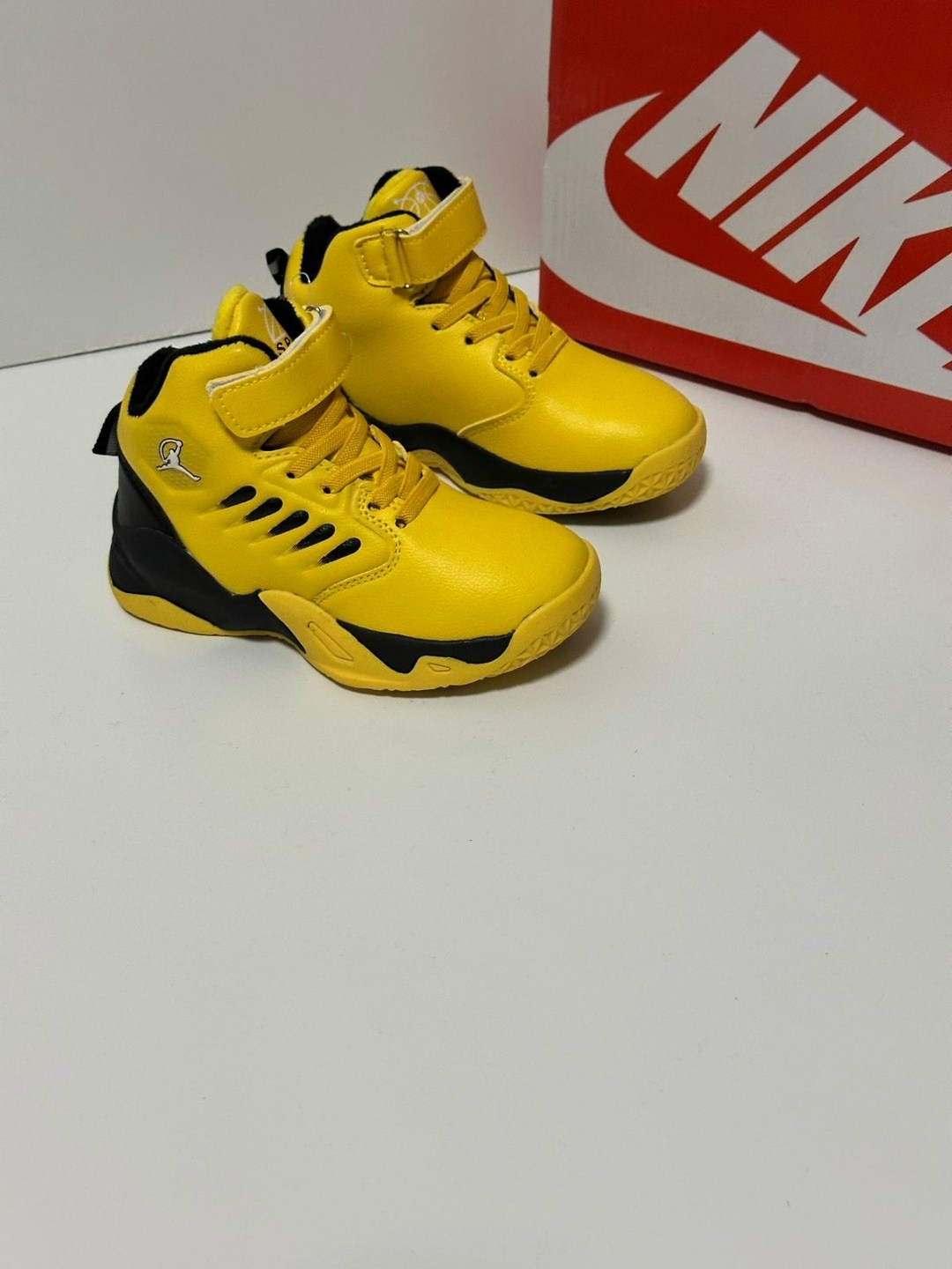 ботинки канарейка,детские кроссовки,детские ботинки,баскетбольная ,кроссовки