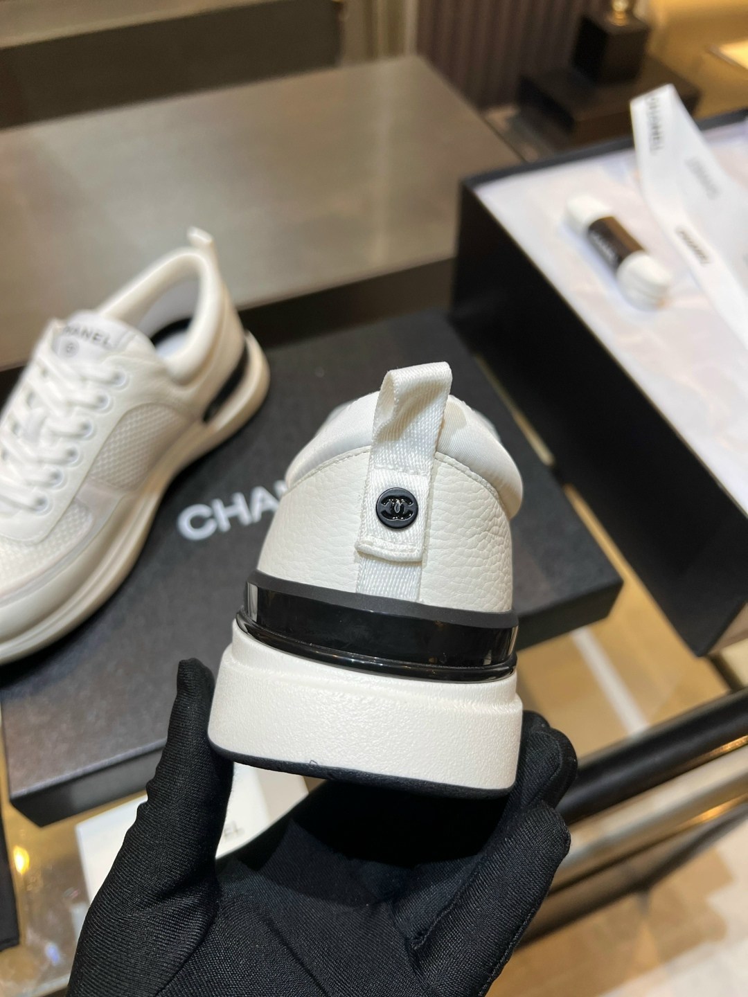 кроссовки женские chanel,chanel кроссовки,кроссовки шанель 2026,шанель кроссовки цум,брендовые кроссовки chanel