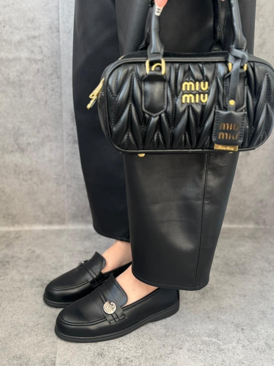 сумка miu miu,стеганая сумка arcadie miu miu черный,женская сумка miu miu,сумка miu,женская черная кожаная сумка miu miu arcadie