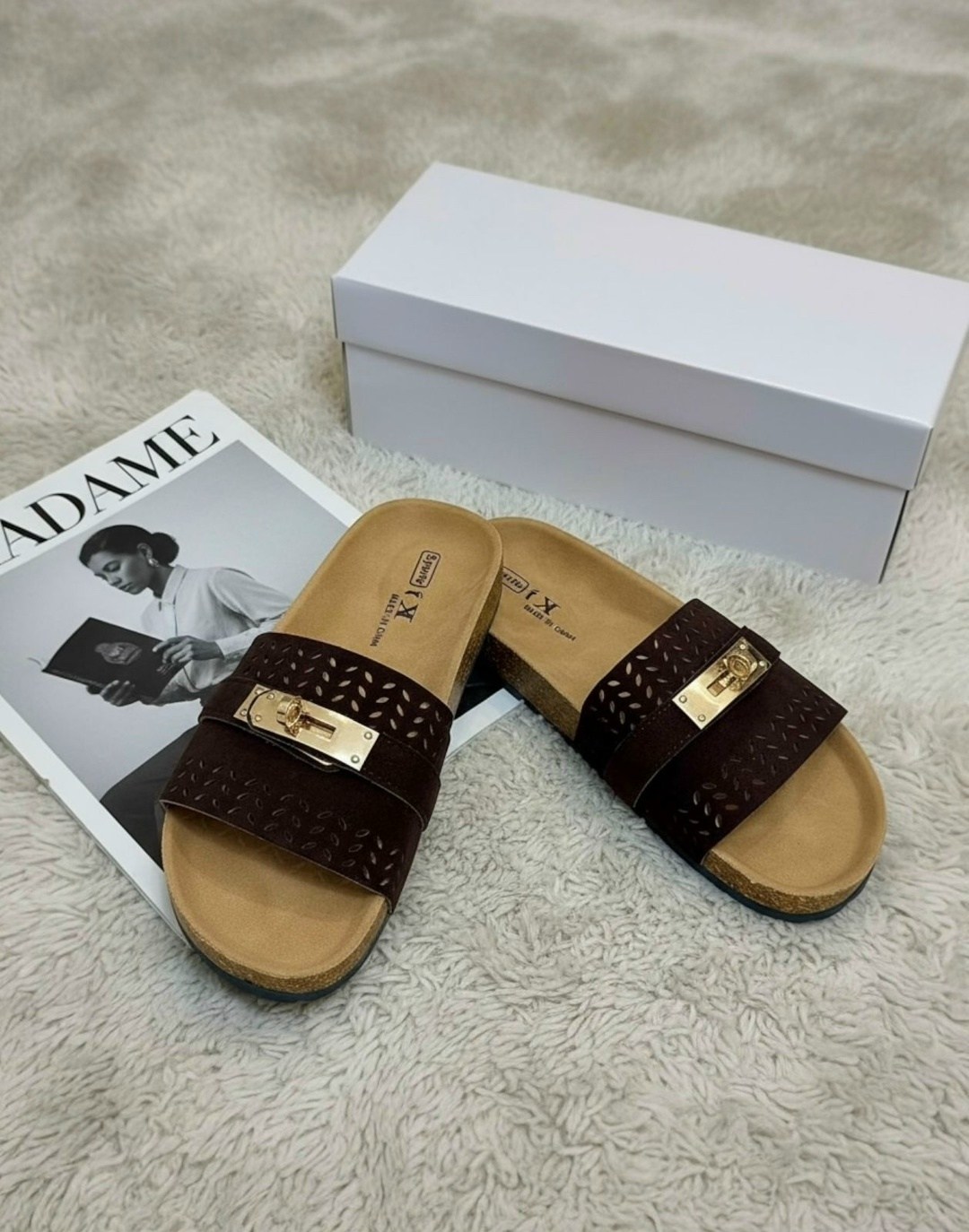 ,шлепанцы женские,тапочки модные,женские тапки,женские сандалии