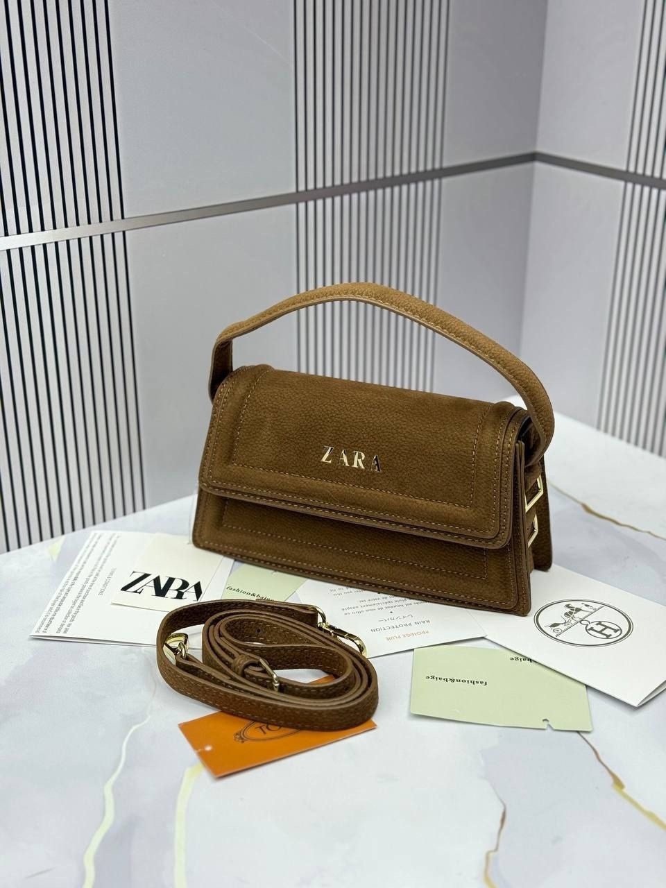 сумка женская zara кросс-боди маленькая замшевая,сумка,сумка женская,сумка женская zara кросс-боди маленькая замшевая цвет бордовый,сумка женская zara кросс-боди маленькая замшевая бордовая