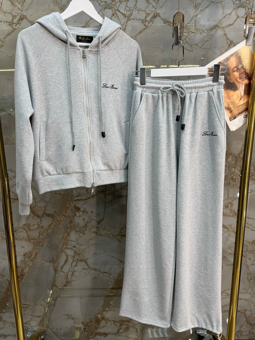 спортивный женский костюм,костюм спортивный,модные костюмы,костюм на флисе