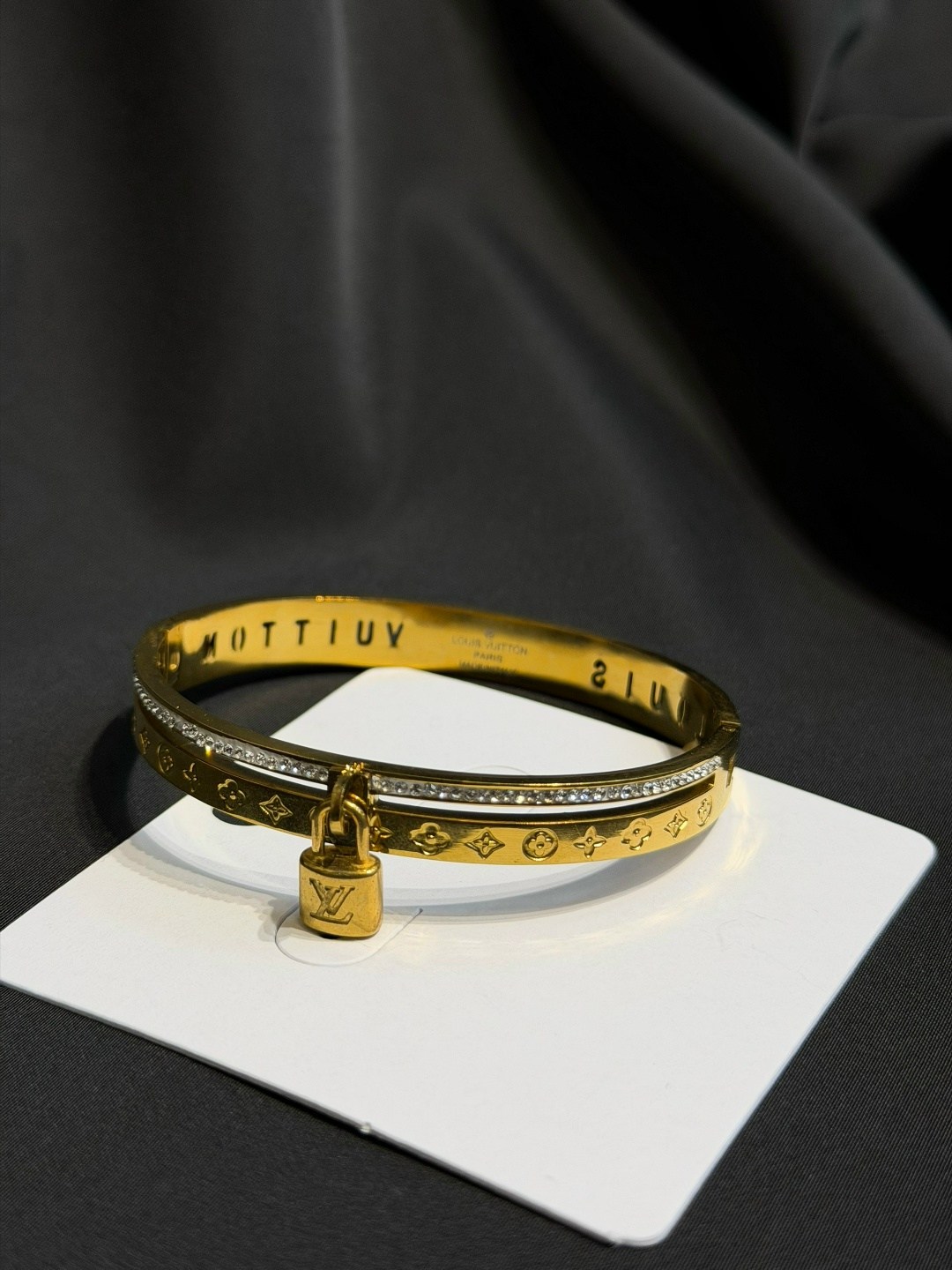 женские браслеты,золотой браслет,браслет louis vuitton,браслет,браслеты для женщин