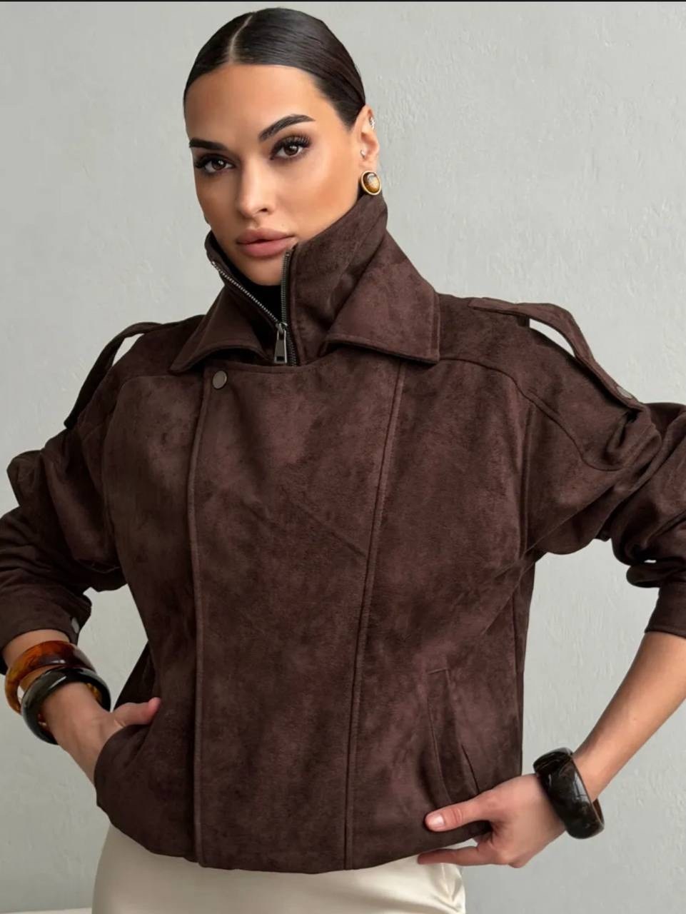 замшевая куртка,куртка замшевая женская,куртка косуха замшевая коричневая с поясом tadari,женская куртка бомбер из эко замши коричневого цвета,косуха замшевая куртка оверсайз nezalivay
