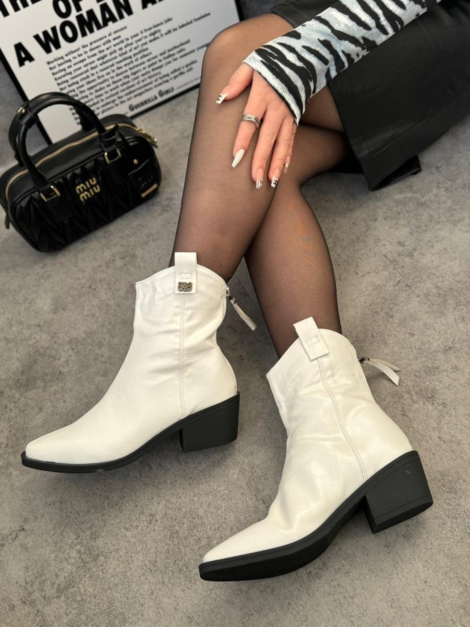 ,ботинки казаки,ботильоны казаки,ботинки женские казаки,казаки женские