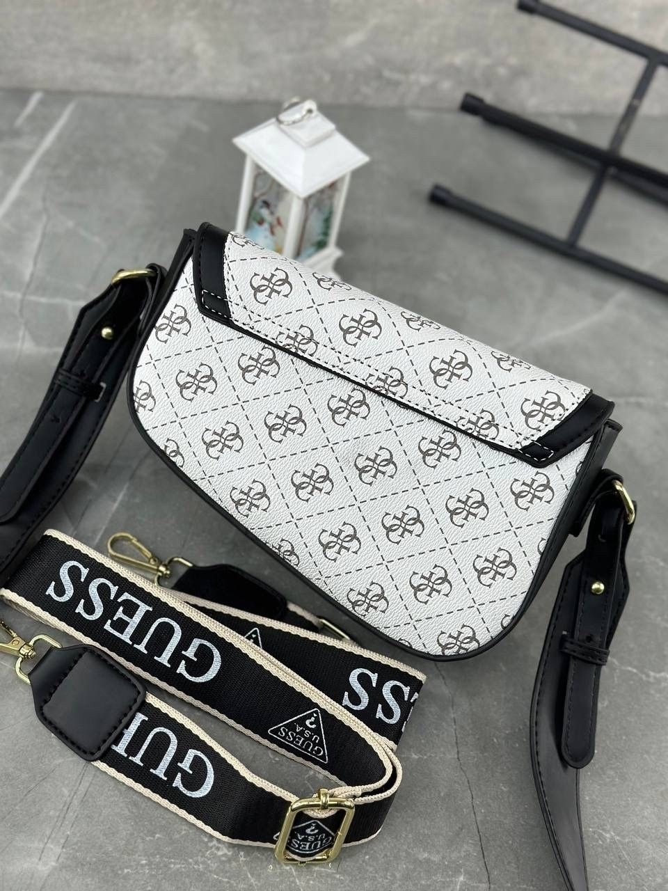 сумка женская guess,сумка guess белая,сумка седло guess,сумка guess,сумка guess сумка guess