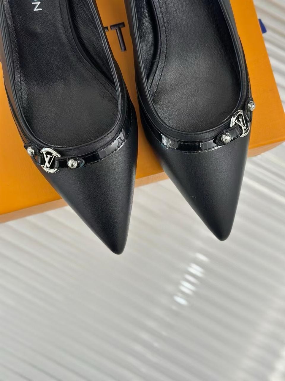 босоножки louis vuitton,черные туфли луи виттон,мюли louis vuitton,,louis vuitton туфли