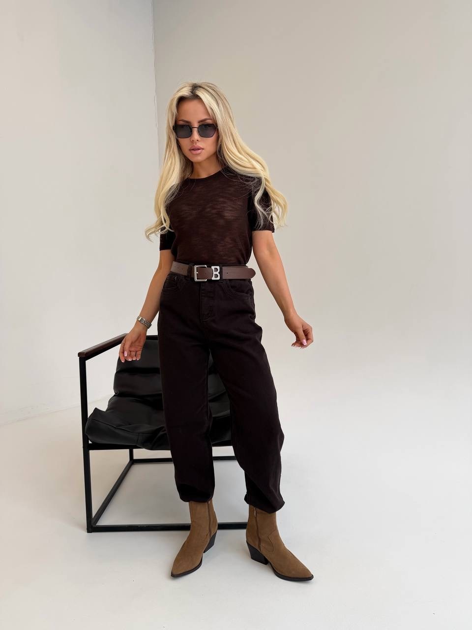 джинсы женские,футболки женская,одежда модная,стильные наряды