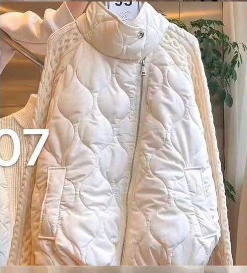 куртка женская синия,легкая куртка,куртка женская,куртки ,куртка модная