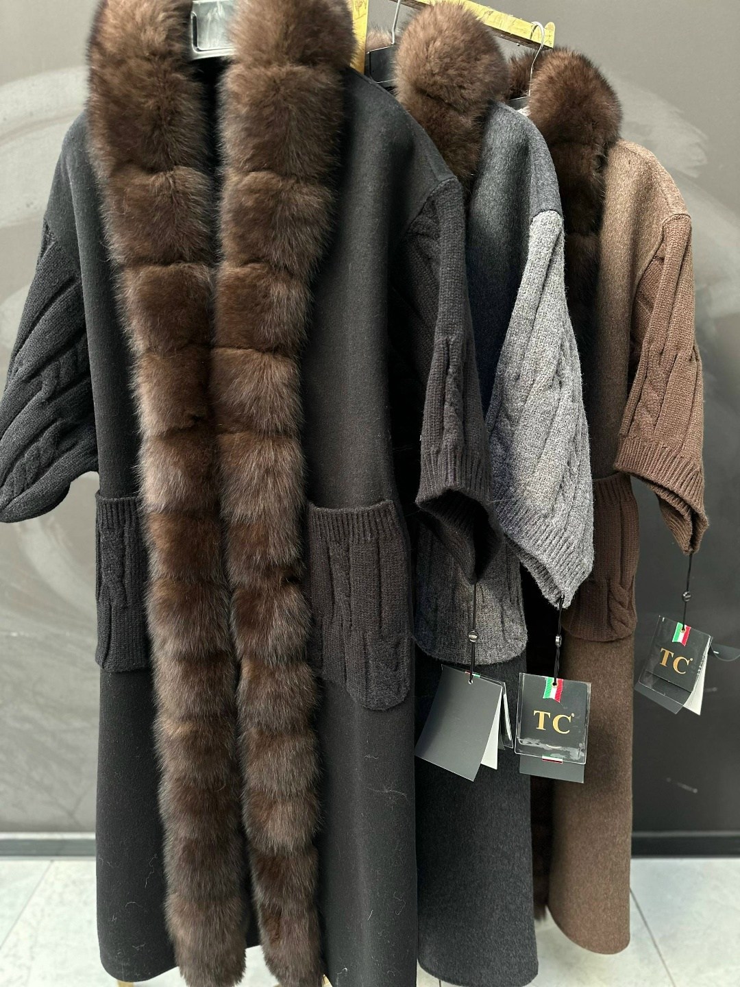 пальто с соболем loro piana,пальто с соболем кашемир loro piana от braschi,пальто из итальянского кашемира с мехом соболя,пальто с соболем кашемир loro piana braschi,пальто шерстяное с мехом соболя st