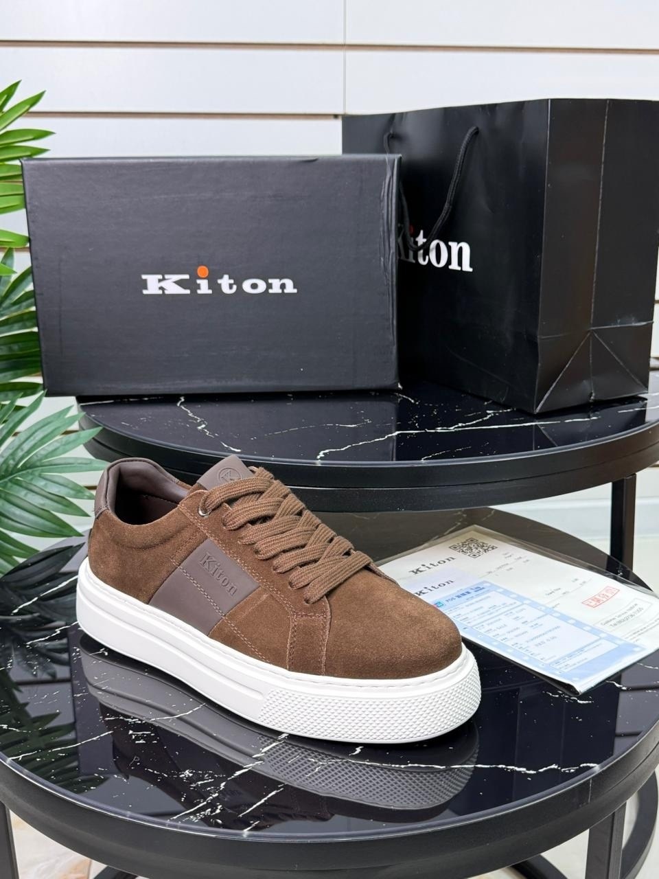 ,замшевые кроссовки,кроссовки удобные,спортивный ,модные кроссовки