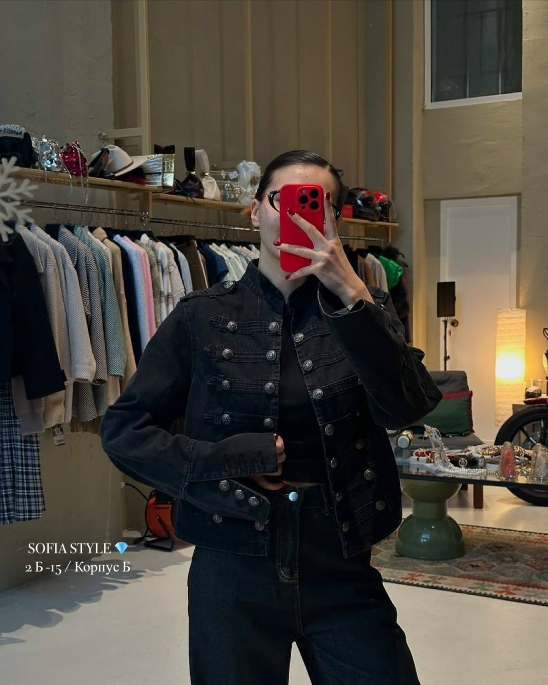 женская джинсовая куртка на пуговицах,богемный вдохновленный военный стиль джинсовая куртка черная пуговица супер,куртка джинсовая с эполетами,куртка в стиле милитари,женская джинсовая куртка в стиле