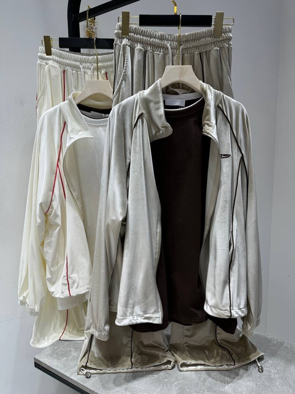 спортивный костюм велюровый,велюровый костюм женский,велюровый костюм,спортивный костюм,костюм женский