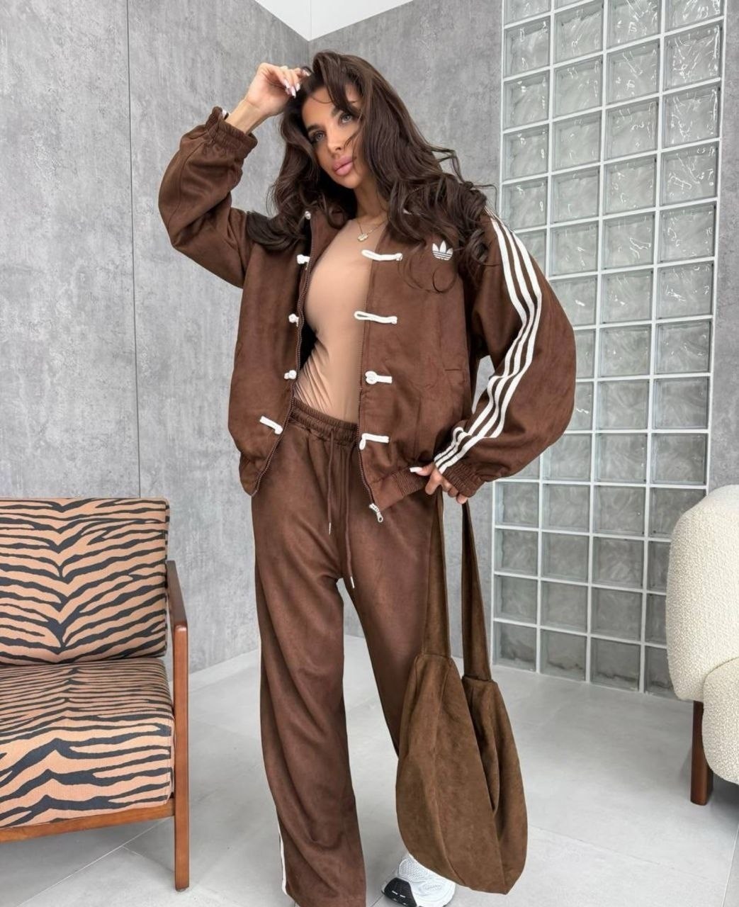 костюм классический,спортивный костюм,женский спортивный костюм,велюровый спортивный костюм,велюровый костюм женский