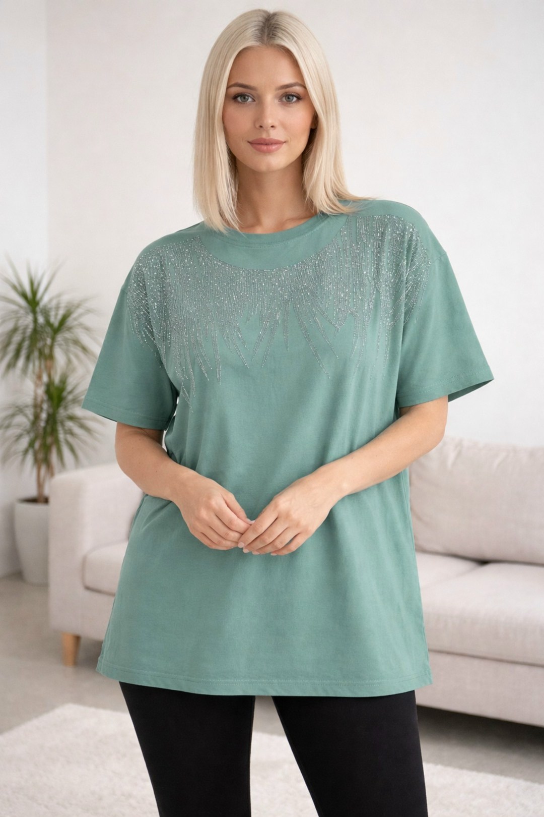 футболки женская,футболка оверсайз со стразам,футболка со стразами с топом оверсайз vv-fashion,базовая женская футболка,футболка со стразами