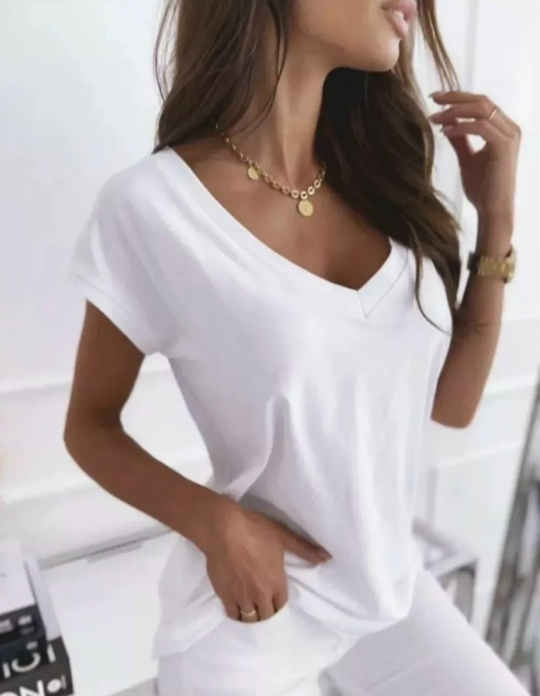 футболки женская,футболка женская летняя,базовая футболка женская,базовая футболка с вырезом,базовая футболка