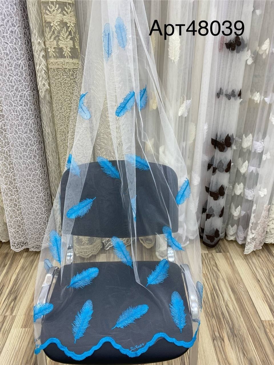 короткий светлый легкий готовый тюль занавеска органза вуаль на шторной ленте,тюль микросетка с вышивкой перья без люрекса,тюль микросетка с вышивкой перья без люрекса 900x270 см,тюль с узорами,тюль м