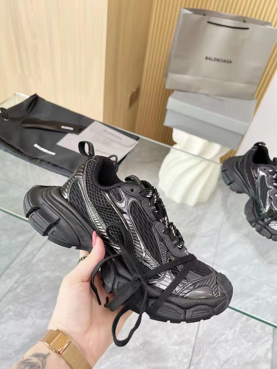 кроссовки баленсиага женские 2025,кроссовки женские balenciaga,balenciaga кроссовки,баленсиага кроссовки 2025,кроссовки баленсиага женские