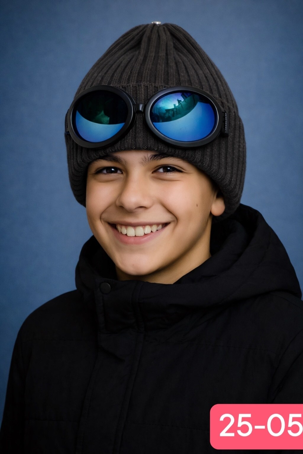 шапка для мальчиков,шапка трикотажная для мальчиков,зимняя шапка для мальчика,шапка подростковая,шапка с очками