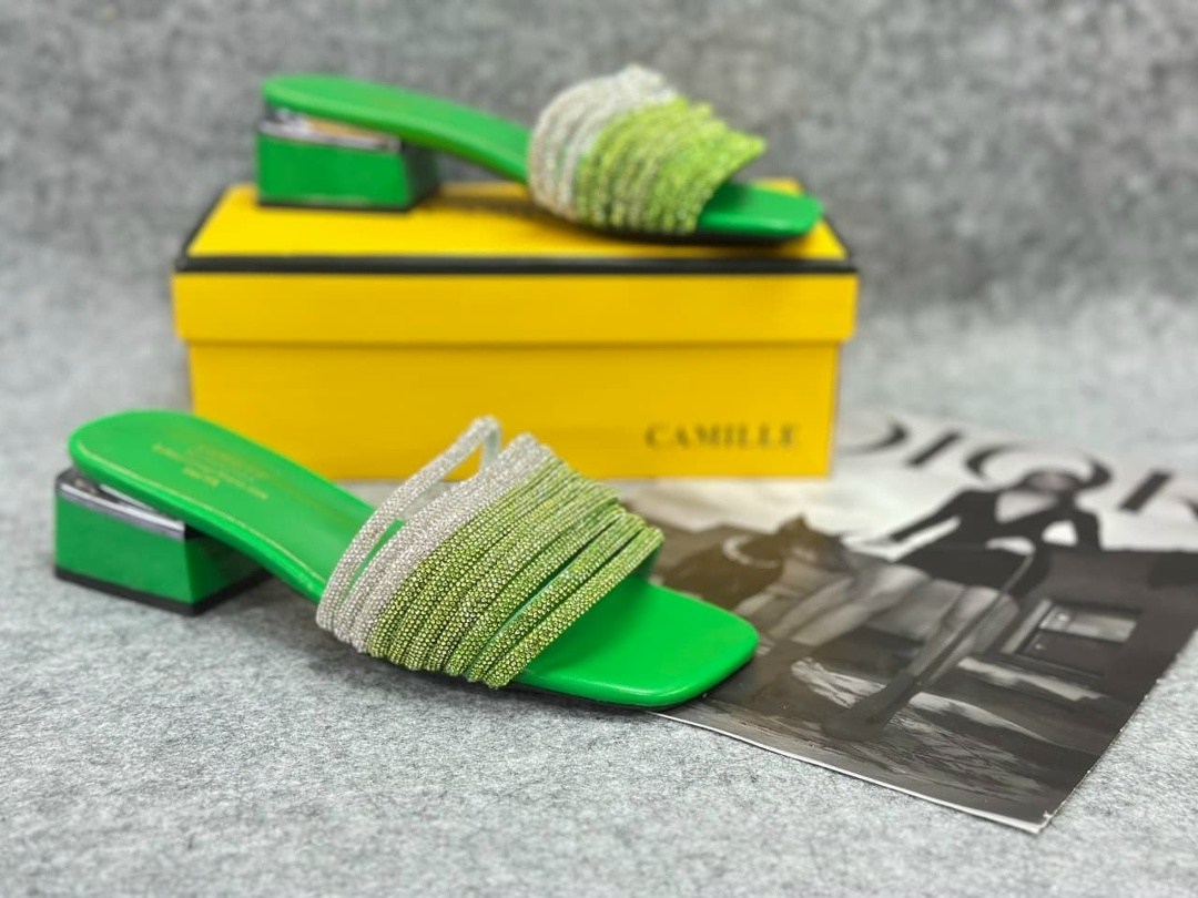 ,элегантные босоножки,женские шлепанцы,модные шлепанцы,женские босоножки