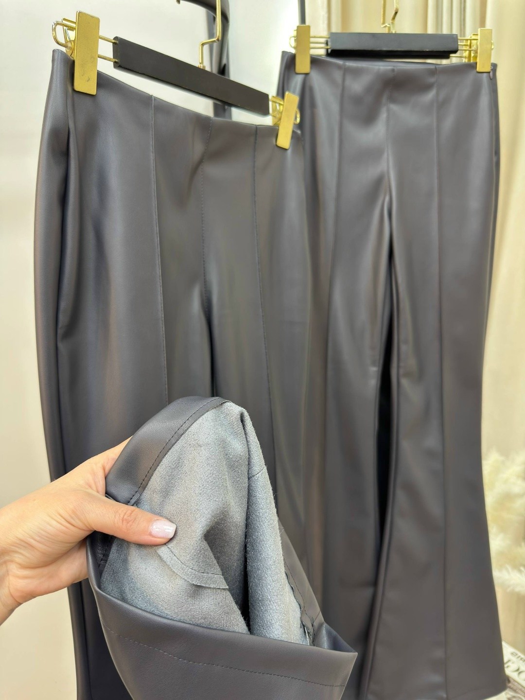 брюки кожаные клеш классические,брюки кожаные клеш,кожаные штаны женские,брюки кожаные клеш классические gly,брюки кожаные