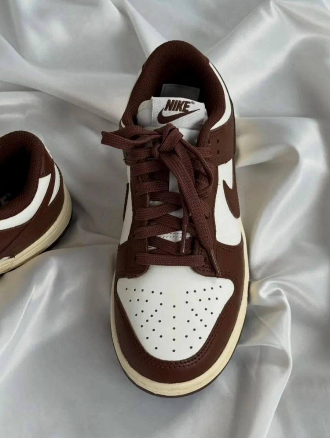 трендовые кроссовки,nike sb dunk low кроссовки,кроссовки nike dunk low,коричневые кроссовки,кроссовки женские nike